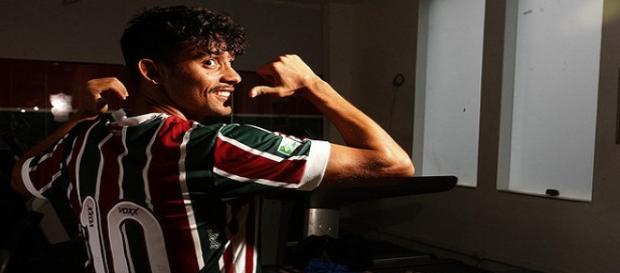 Camisa 10 do Fluminense, Gustavo Scarpa é desejado por clubes paulistas (Foto: Site Oficial do Fluminense FC) Camisa 10 do Fluminense, Gustavo Scarpa é desejado por clubes paulistas (Foto: Site Oficial do Fluminense FC)