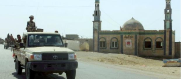 Los combatientes yemeníes leales al presidente yemení, respaldado por Arabia Saudita. Los combatientes yemeníes leales al presidente yemení, respaldado por Arabia Saudita.