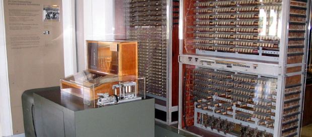 Vintage supercomputer. Image credit: by Venusianer via Wikimedia Vintage supercomputer. Image credit: by Venusianer via Wikimedia