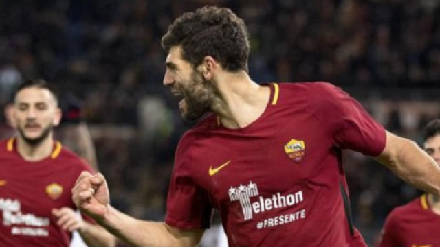 Fazio esulta dopo il gol vittoria