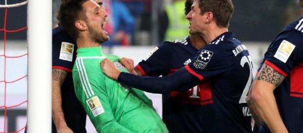 El portero salvó el juego frente al Stuttgart El portero salvó el juego frente al Stuttgart