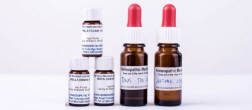 Homeopathic Medicine [Image via of Eskimokettu/Pixabay]