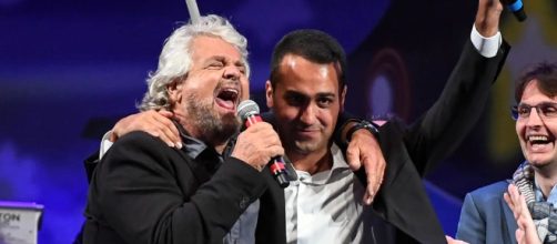 Riforma pensioni, Luigi Di Maio (nella foto con Beppe Grillo): cancelleremo la Fornero in cinque anni