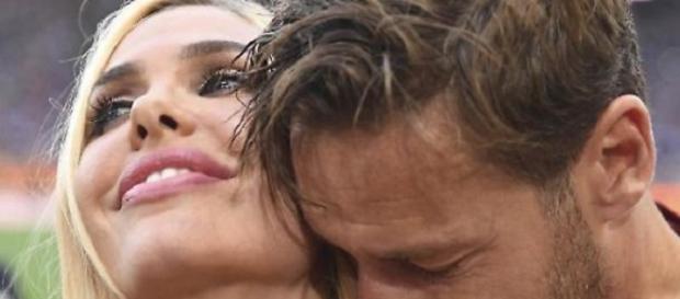 Ilary Blasi rilascia delle dichiarazioni su Totti Ilary Blasi rilascia delle dichiarazioni su Totti
