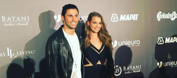 Luca Onestini e Ivana Mrazova del Grande Fratello Vip felici e sorridenti a un evento benefico Luca Onestini e Ivana Mrazova del Grande Fratello Vip felici e sorridenti a un evento benefico