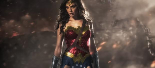 italia contro i supereroi: Wonder Woman contro il made in Italy italia contro i supereroi: Wonder Woman contro il made in Italy