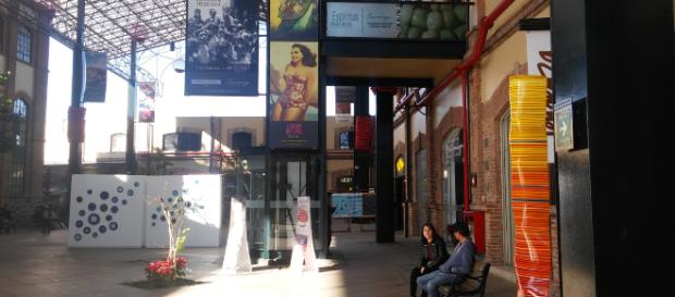 Plaza Loreto incluye una exposición alternativa de cristales en uno de sus espacios. Plaza Loreto incluye una exposición alternativa de cristales en uno de sus espacios.