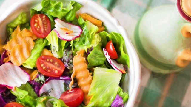 5 centrifugati detox per depurare il corpo dopo le abbuffate natalizie - fanpage.it
