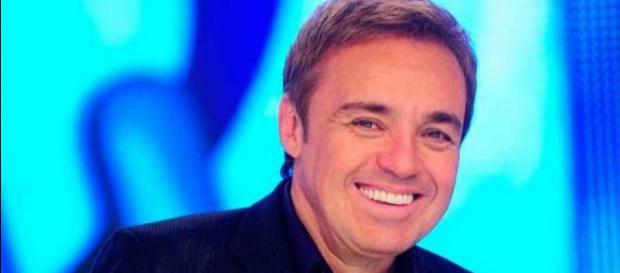 Apresentador Gugu Liberato, 58 anos Apresentador Gugu Liberato, 58 anos
