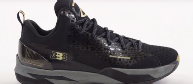 It appears that people who purchased a special edition of the ZO2s (Image Credit: Nightwing2303 via YouTube screencap) It appears that people who purchased a special edition of the ZO2s (Image Credit: Nightwing2303 via YouTube screencap)