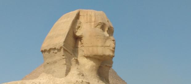 La Esfinge de Giza. Protege a las pirámides que se encuentran su espalda. Entre ellas, la Gran Pirámide. Foto: Rebeca San Cristóbal La Esfinge de Giza. Protege a las pirámides que se encuentran su espalda. Entre ellas, la Gran Pirámide. Foto: Rebeca San Cristóbal