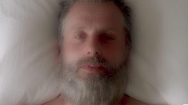 The Walking Dead : pourquoi il y a un "Rick vieux" dans le trailer ... - serieously.com
