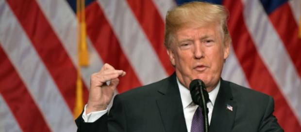 Donald Trump fait passer sa réforme fiscale Donald Trump fait passer sa réforme fiscale