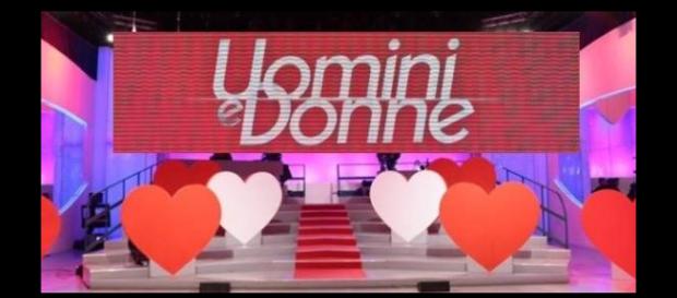 Uomini e Donne: matrimonio per una neo coppia? Uomini e Donne: matrimonio per una neo coppia?