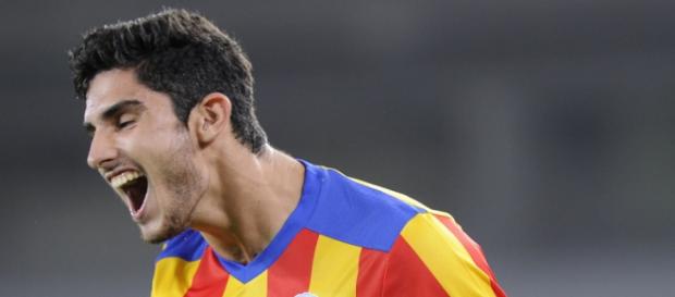 VIDEO: la frappe phénoménale de Guedes pour Valence - bfmtv.com VIDEO: la frappe phénoménale de Guedes pour Valence - bfmtv.com