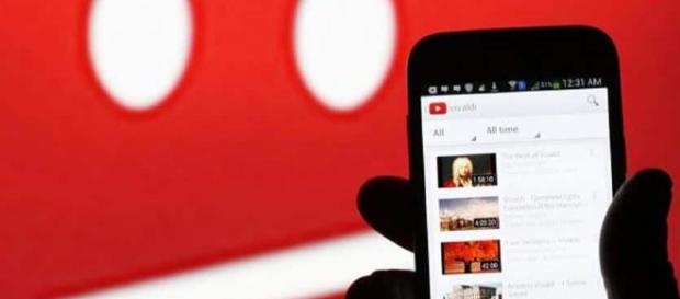 Youtube: barres noires supprimées Youtube: barres noires supprimées