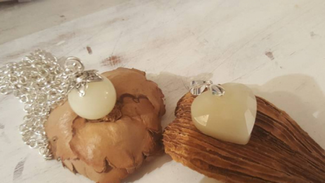 Gioielli fatti con latte materno: un ricordo d'amore! - Allattando - allattando.it