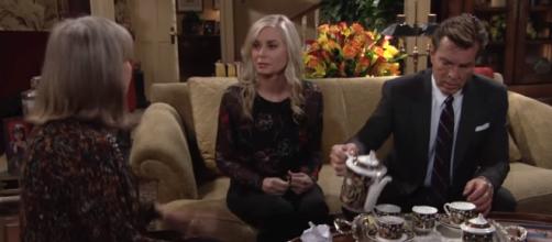 Jack and Ashley take center stage. - [The Young and the Restless / YouTube screencap]