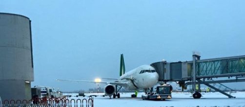 Aeroporti bloccati per neve e gelo