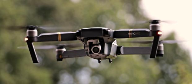 A Twitter hashtag is celebrating the destruction of people's Christmas drone gifts [Image via CC0/Pixabay) A Twitter hashtag is celebrating the destruction of people's Christmas drone gifts [Image via CC0/Pixabay)