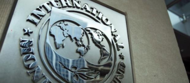 El FMI dice que la actividad económica ha sido "demasiado lenta por demasiado tiempo" y exige medidas inmediatas para apuntalar el crecimiento El FMI dice que la actividad económica ha sido "demasiado lenta por demasiado tiempo" y exige medidas inmediatas para apuntalar el crecimiento