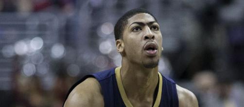 Anthony Davis is averaging 25.7 points and 10.6 rebounds this season (Image Credit: Keith Allison/WikiCommons)