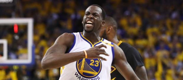 Draymond Green alcançou um triplo-duplo no duelo entre os finalistas das temporadas passadas. (Imagem: sbnation.com) Draymond Green alcançou um triplo-duplo no duelo entre os finalistas das temporadas passadas. (Imagem: sbnation.com)