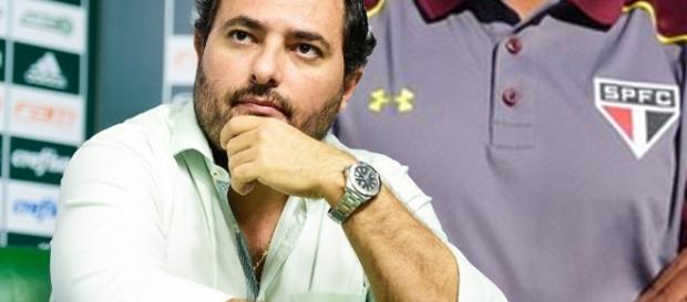 O diretor de futebol Alexandre Mattos tem carta branca dentro do Verdão O diretor de futebol Alexandre Mattos tem carta branca dentro do Verdão