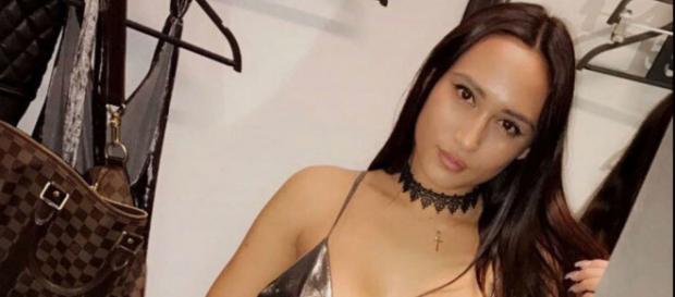 La sextape d'Astrid Nelsia (Les Anges 10) fait le tour du web, son chéri Sisi-K menace un internaute ! La sextape d'Astrid Nelsia (Les Anges 10) fait le tour du web, son chéri Sisi-K menace un internaute !