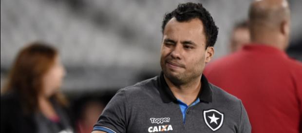 Multa impede finalização de acerto com Jair Multa impede finalização de acerto com Jair