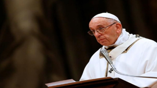 Veill&eacute;e de No&euml;l : le Pape lance un appel pour prot&eacute;ger les migrants