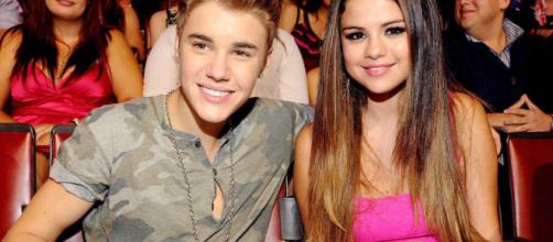 Justin and Selena han vuelto? [#EnFoto] | Rafael J Flores A - rafaeljfloresa.com