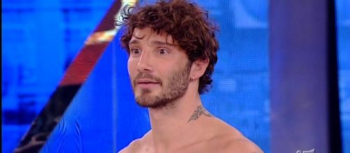 Gossip, Stefano De Martino lascia Amici: chi prenderà il suo posto?