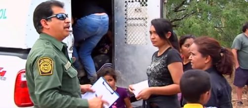 Texas residents fed up with surge of illegal immigrants -- CBS News/YouTube Cap