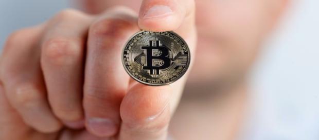 Bitcoin, si moltiplicano gli allarmi Bitcoin, si moltiplicano gli allarmi
