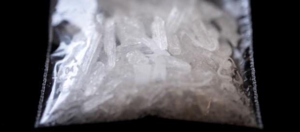 Mann schmuggelt Drogen in Brillenetui über die Grenze - TAG24 - tag24.de Mann schmuggelt Drogen in Brillenetui über die Grenze - TAG24 - tag24.de