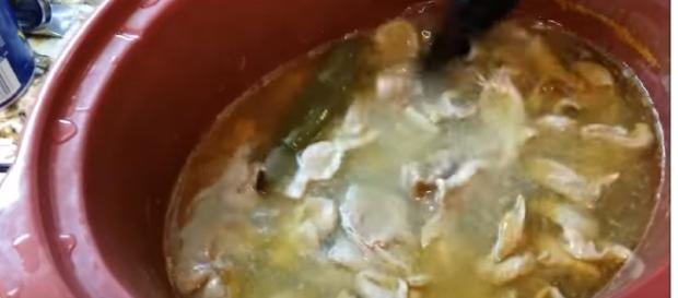 Why blak folk eat chitterlings.(Image via Meso making it Youtube) Why blak folk eat chitterlings.(Image via Meso making it Youtube)