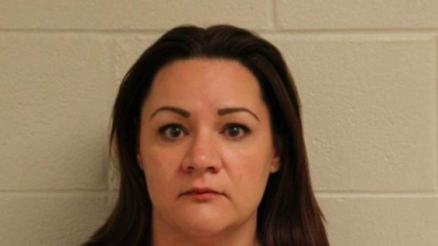 Usa, professoressa ha rapporti sessuali con un alunno, arriva la condanna