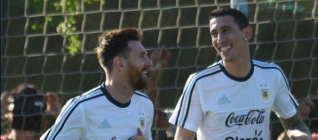 Angel Di Maria pourrait rejoindre le Barça sous demande de Messi Angel Di Maria pourrait rejoindre le Barça sous demande de Messi