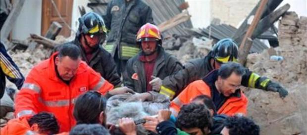 Evacuaciones en Ghouta, región de la campiña de Damasco, en Siria. Evacuaciones en Ghouta, región de la campiña de Damasco, en Siria.
