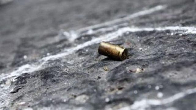 A Parete, in provincia di Caserta, un ragazzino &egrave; stato colpito da un proiettile vagante. Operato, &egrave; in coma farmacologico.