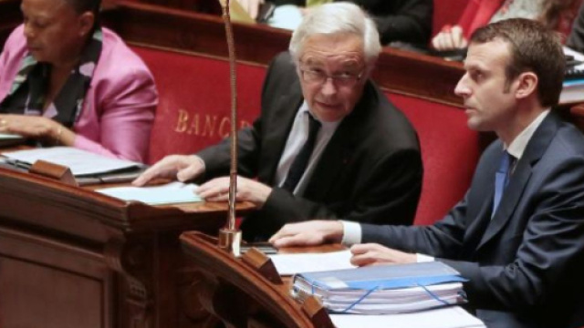 Taubira avale son chapeau sous l'œil de Macron - Libération - liberation.fr