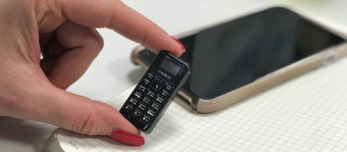 Zanco Tiny T1, il cellulare più piccolo al mondo - webnews.it
