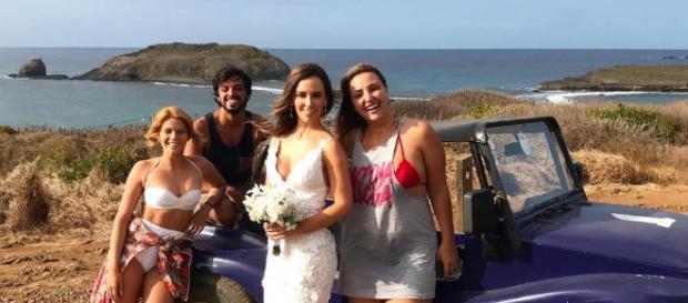Em Noronha, Isabella Santoni e Rodrigo Simas levam noiva à igreja. (Foto Reprodução). Em Noronha, Isabella Santoni e Rodrigo Simas levam noiva à igreja. (Foto Reprodução).