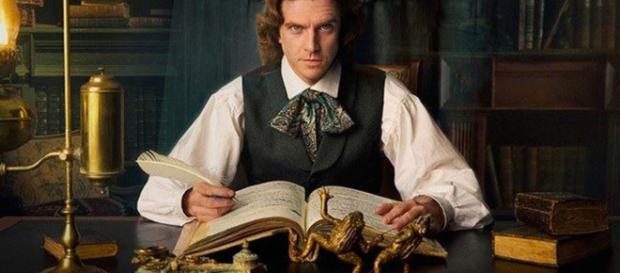 L'attore Dan Stevens nei panni dello scrittore Charles Dickens L'attore Dan Stevens nei panni dello scrittore Charles Dickens
