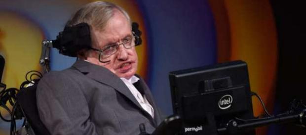 Stephen Hawking și incredibilele previziuni făcute în 2017 - Foto: MSN Nwes (© Getty Images) Stephen Hawking și incredibilele previziuni făcute în 2017 - Foto: MSN Nwes (© Getty Images)