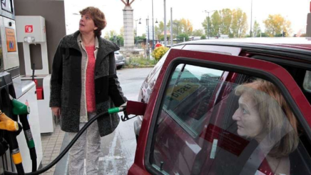 Carburants : on a l'œil fixé sur les prix à la pompe - Sud Ouest.fr - sudouest.fr