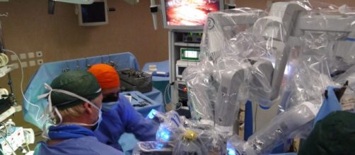 La chirurgia robotica salva le vite