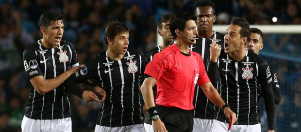 Confusão na Sul-Americana desfalcará Corinthians na Libertadores. (Foto Reprodução). Confusão na Sul-Americana desfalcará Corinthians na Libertadores. (Foto Reprodução).