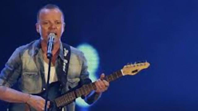 Gigi D'Alessio: ecco quanto coster&agrave; il suo concerto di Capodanno.